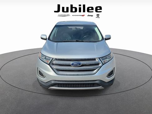 Used 2016 Ford Edge Titanium FWD image 2