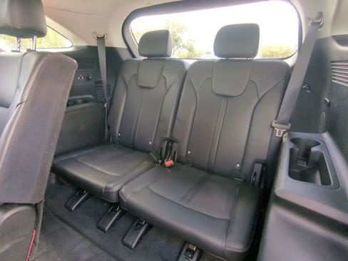 Used 2024 Kia Sorento S FWD image 15