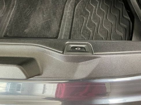 Used 2022 BMW X5 sDrive40i w/ Premium Package RWD image 30