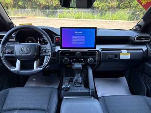 Used 2026 Toyota 4Runner TRD Off-Road Premium AWD/4WD image 17
