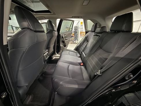 Used 2023 Toyota RAV4 XLE Premium image 11