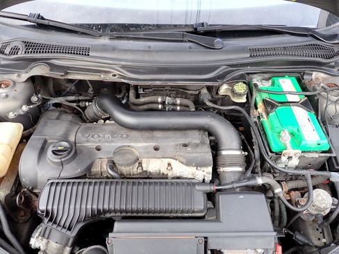 Used 2005 Volvo S40 T5 image 8