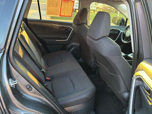 Certified 2025 Toyota RAV4 LE AWD/4WD image 12