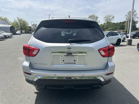 Used 2020 Nissan Pathfinder S FWD image 4