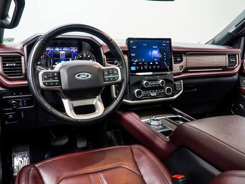Used 2024 Ford Expedition Max Limited image 5