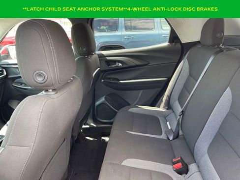 Used 2023 Chevrolet TrailBlazer LT FWD image 11