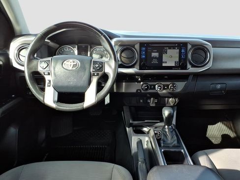 Used 2017 Toyota Tacoma SR5 image 14