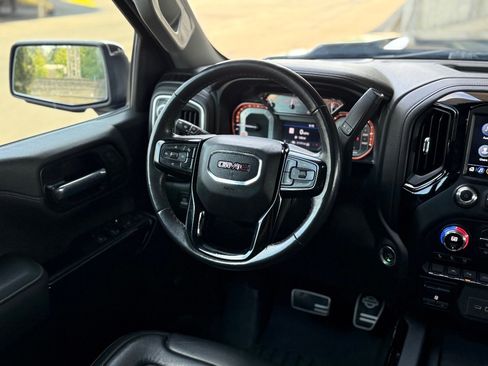 Used 2022 GMC Sierra 1500 SLT w/ SLT Premium Plus Package AWD/4WD image 15