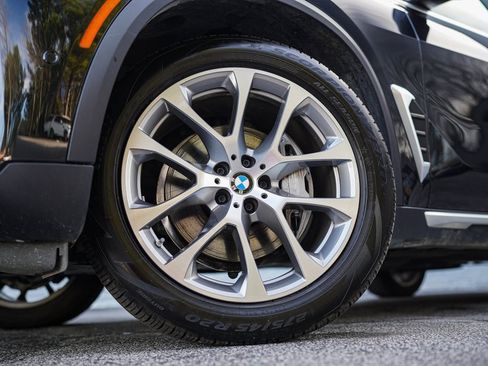 Used 2024 BMW X5 xDrive40i image 18