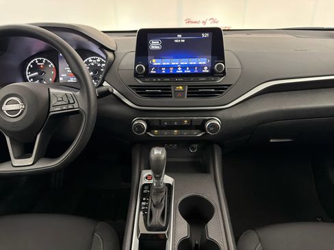 Certified 2025 Nissan Altima 2.5 S FWD image 19