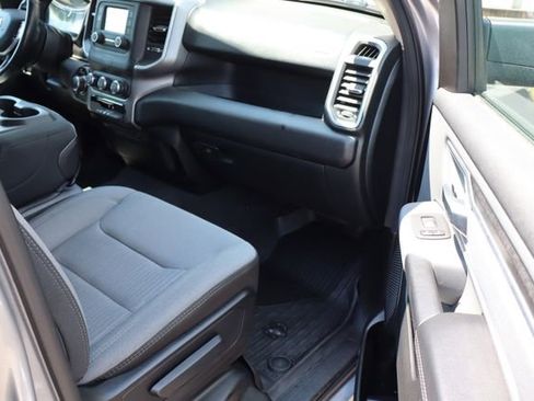 Used 2020 RAM 1500 Big Horn AWD/4WD image 46