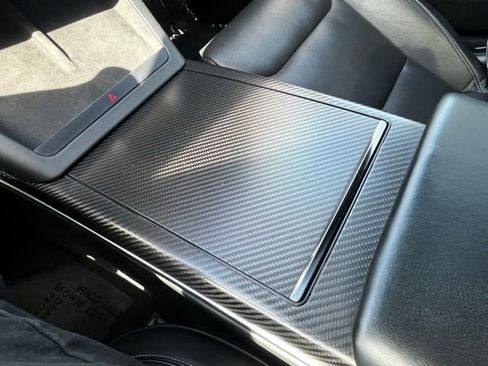 Used 2022 Tesla Model S Plaid AWD/4WD image 24