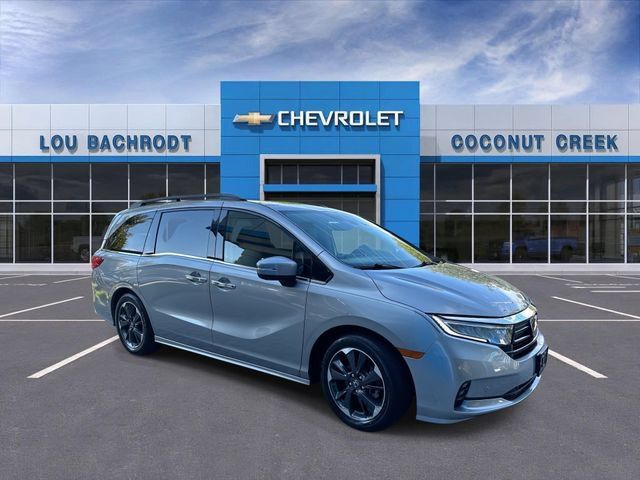 Used 2024 Honda Odyssey Elite image 2