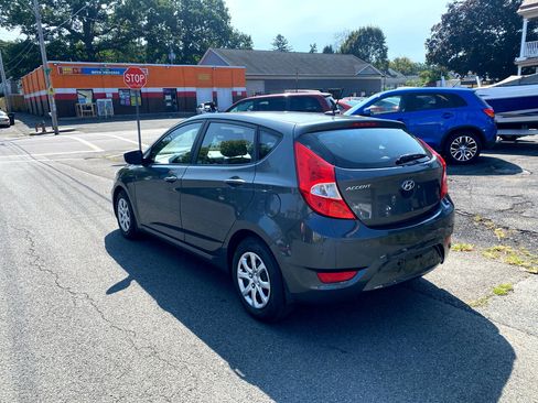 Used 2013 Hyundai Accent GS image 7