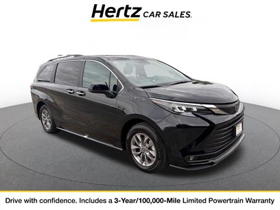 Used 2025 Toyota Sienna XLE