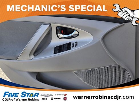 Used 2011 Toyota Camry SE image 26