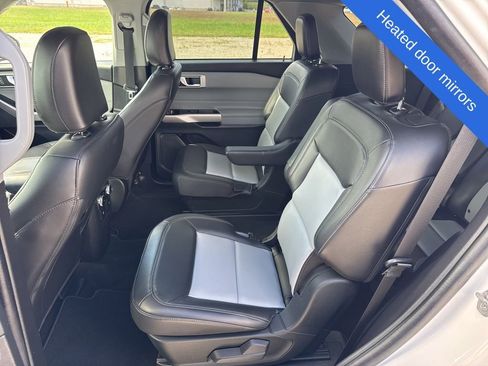 Used 2023 Ford Explorer XLT w/ Equipment Group 202A image 19