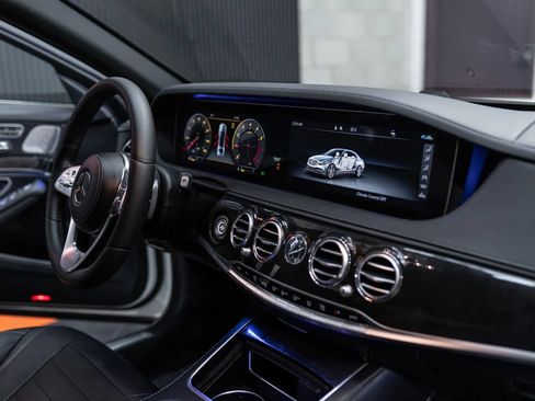 Used 2019 Mercedes-Benz S 560 Sedan image 38