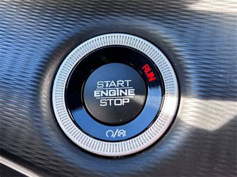 Certified 2023 Jeep Grand Cherokee L Laredo image 19