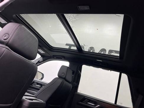 New 2026 GMC Yukon Denali w/ Sun & Power Step Package AWD/4WD image 12