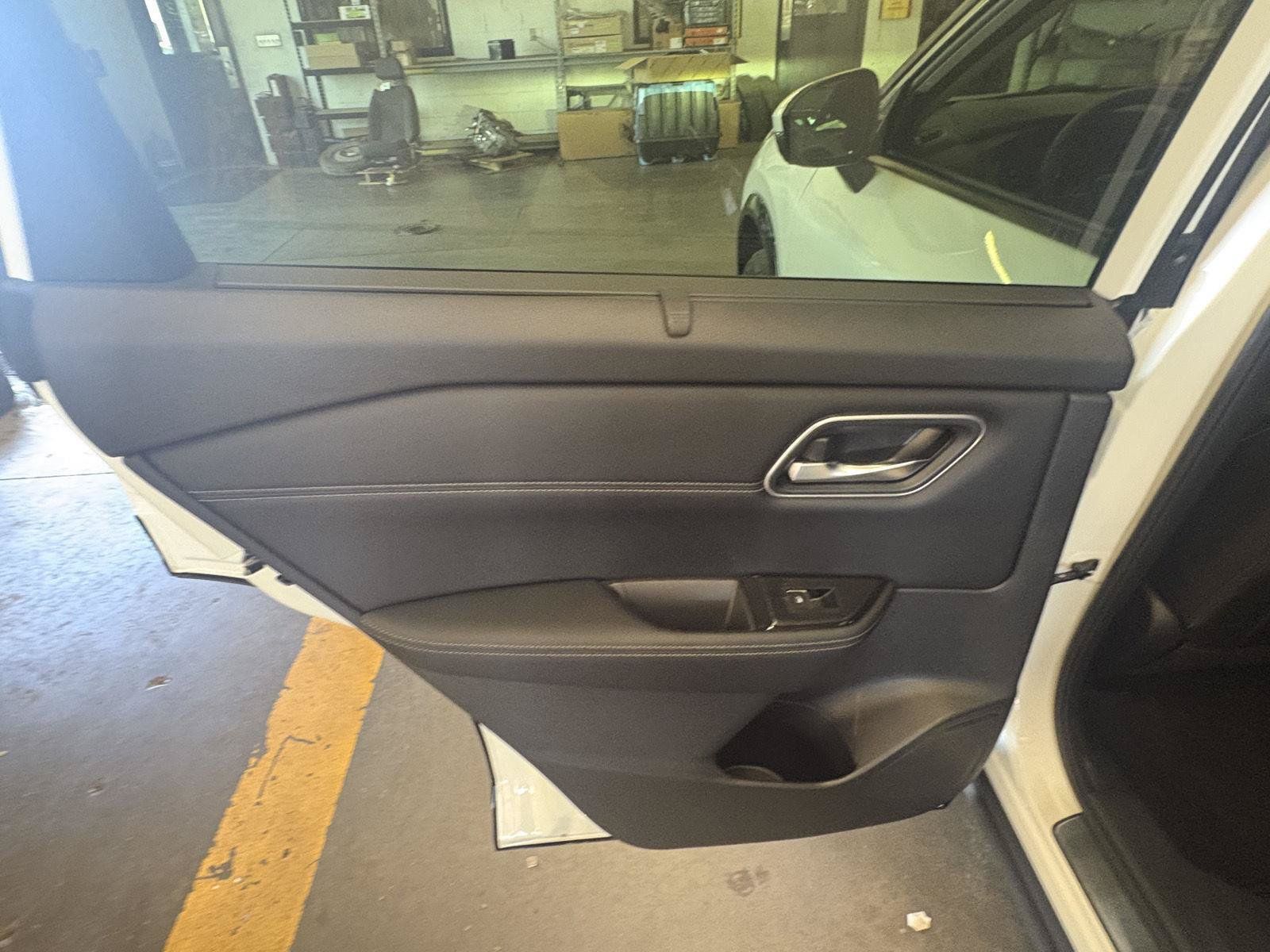 Used 2026 Nissan Rogue Platinum w/ Tech Package AWD/4WD image 21