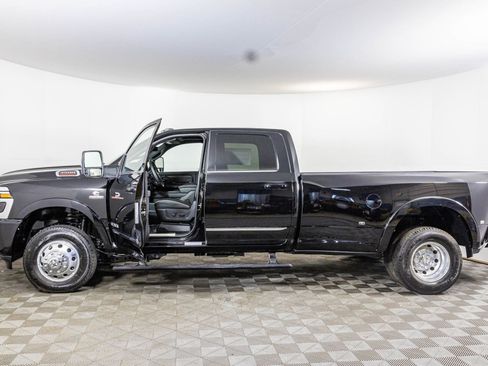 New 2026 RAM 3500 Limited image 12