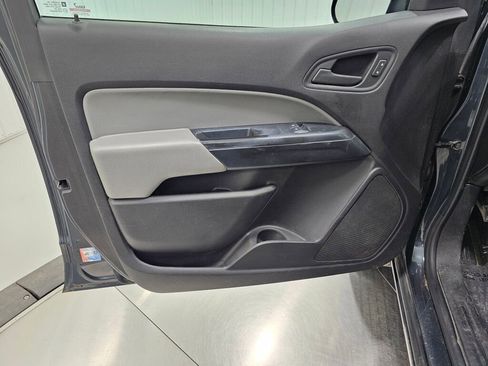 Used 2018 Chevrolet Colorado W/T image 21