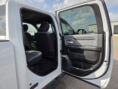Used 2022 RAM 2500 Lone Star AWD/4WD image 18