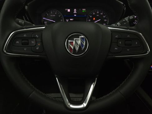 Used 2022 Buick Envision Avenir w/ Technology Package II image 32