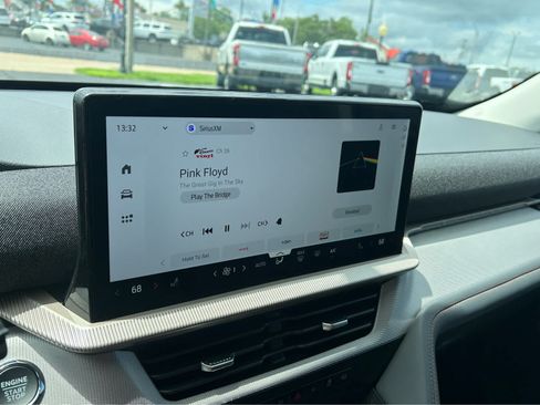 New 2026 Ford Explorer Active AWD/4WD image 33