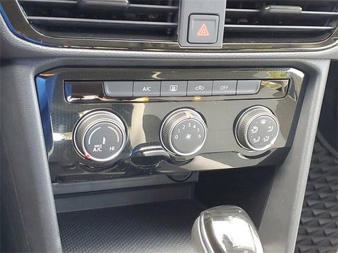 Certified 2025 Volkswagen Taos S image 20