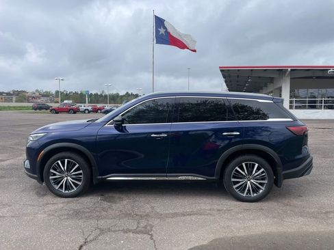 Used 2023 INFINITI QX60 Sensory w/ Cargo Package FWD image 6