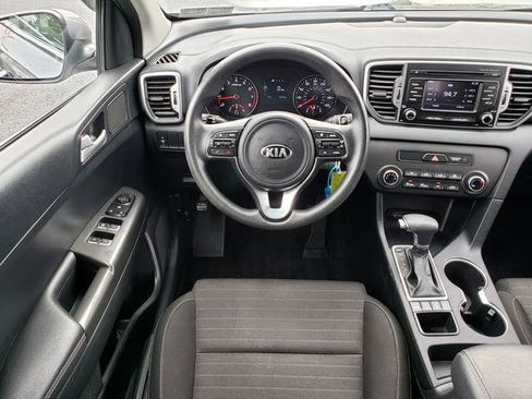 Used 2018 Kia Sportage LX AWD/4WD image 17