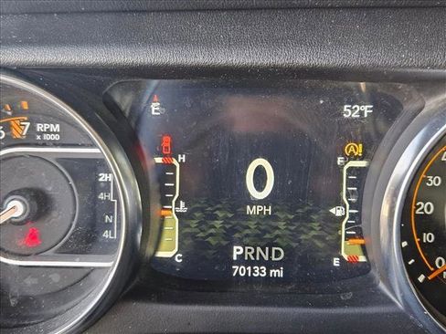 Used 2021 Jeep Gladiator Overland w/ Popular Equipment Package image 10