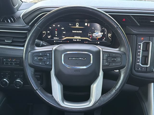 Used 2022 GMC Yukon XL Denali w/ Denali Premium Package AWD/4WD image 24