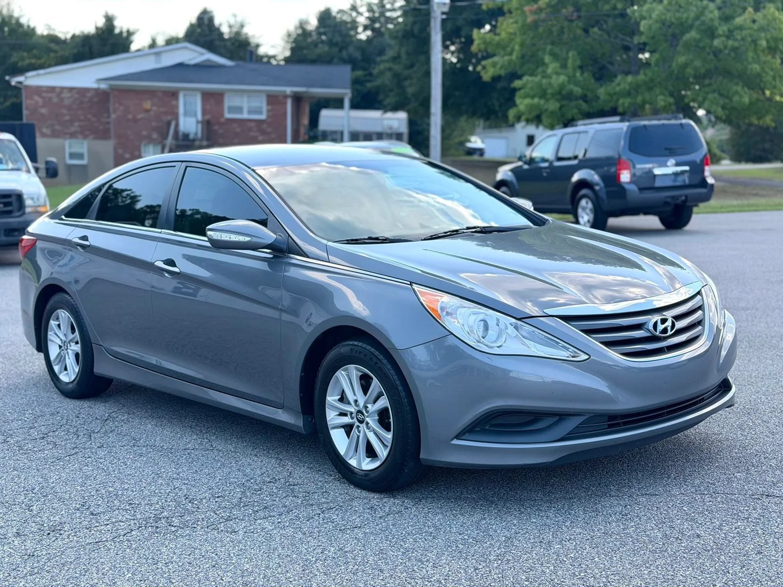Used 2014 Hyundai Sonata GLS w/ Popular Equipment Group 2 FWD image 10