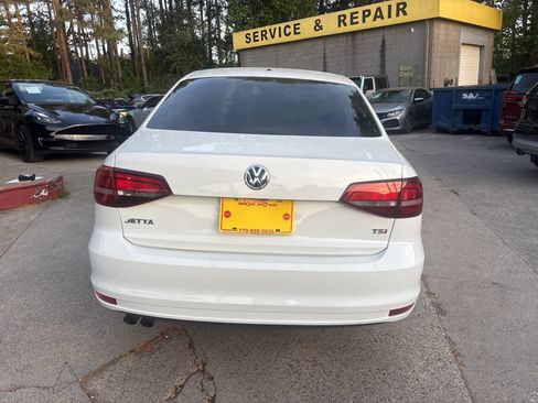 Used 2018 Volkswagen Jetta S image 5