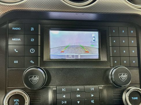 Used 2022 Ford Mustang GT w/ Black Accent Package RWD image 14