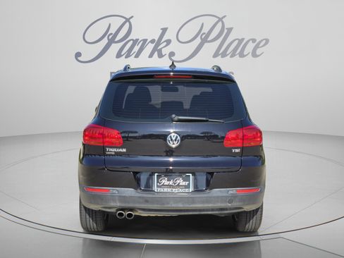 Used 2018 Volkswagen Tiguan Limited w/ Premium Package FWD image 4