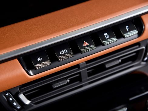 Used 2024 Porsche 911 Carrera S image 22