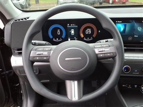 New 2026 Hyundai Kona SE image 10