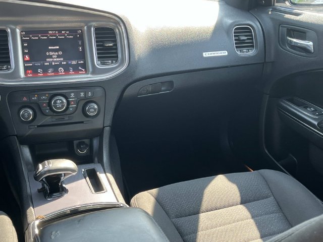Used 2013 Dodge Charger SXT RWD image 14