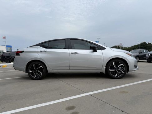 Used 2025 Nissan Versa SR w/ Trunk Package image 7