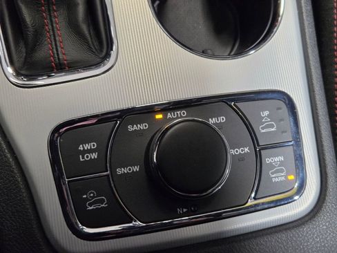 Used 2020 Jeep Grand Cherokee Trailhawk w/ Trailhawk Luxury Group image 10