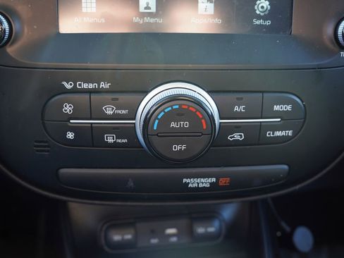 Used 2018 Kia Soul w/ Convenience Package image 23