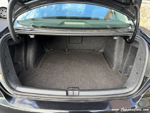 Used 2012 Volkswagen Jetta SEL FWD image 8