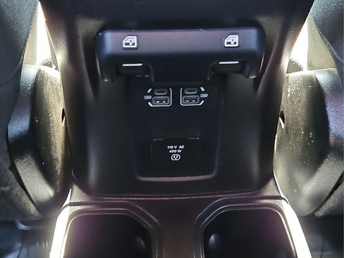 Used 2021 Jeep Gladiator Rubicon w/ Safety Group AWD/4WD image 14