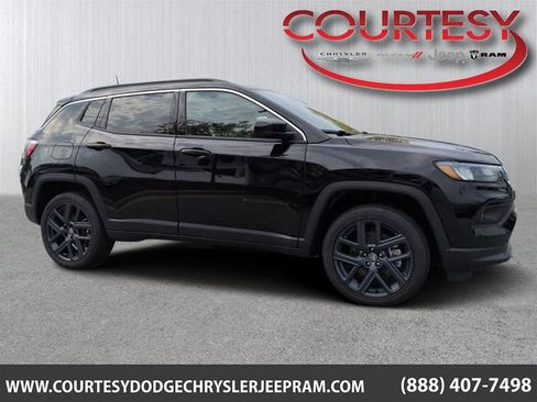 New 2026 Jeep Compass Latitude AWD/4WD image 1