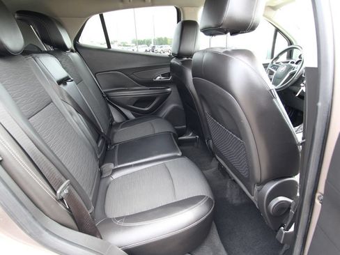 Used 2015 Buick Encore Convenience FWD image 9