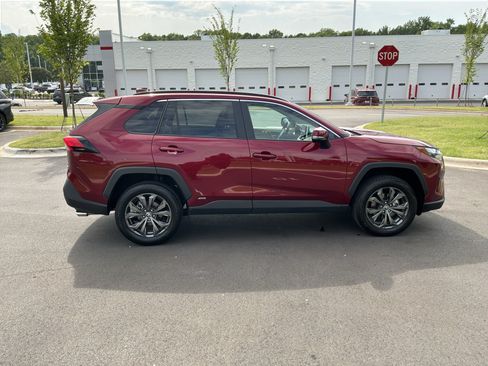 Used 2023 Toyota RAV4 XLE Premium AWD/4WD image 11